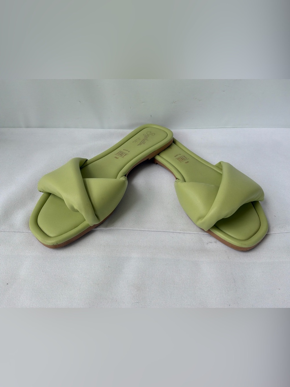 Seychelles Women's Breath of Fresh Air Slide Sandal Green Size 7.5